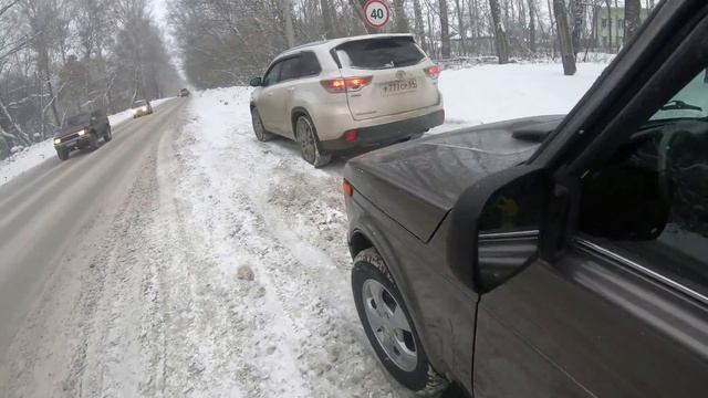 LADA 4x4 Нива / Поездка на дачу смотреть онлайн