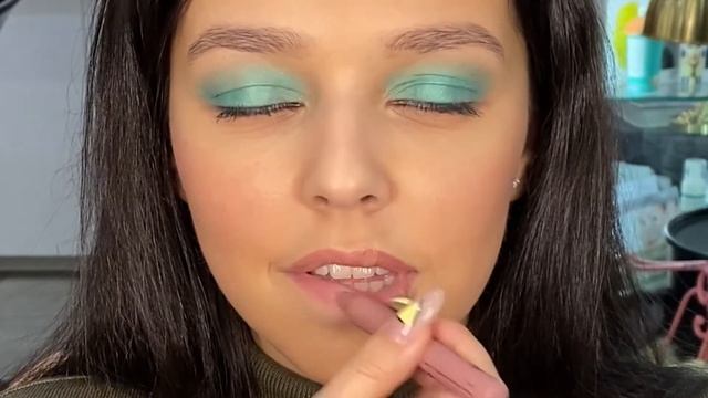 Карандаш для губ дерево и помада-карандаш L-12 смотреть онлайн