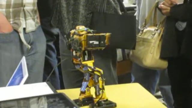 Joe, watching a student exhibit at the Drexel Day for accepted engineering students смотреть онлайн