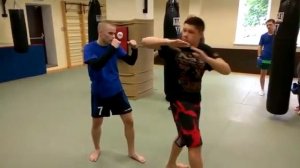 Сбив руки+удар локтем. Тренировка ММА. FightBRO.ru - Москва, Таганская