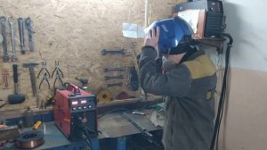 EDON MIG 315 NEW. Сварка порошковой (MAG) и сварочной проволокой в среде защитного газа (MIG).