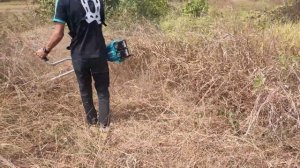 Makita 80V Max XGT Grass Trimmer  UR012G