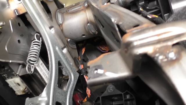 3 СКРЫТЫХ ФИШКИ Volkswagen, Skoda и Audi, которые СПАСАЮТ вам жизни! смотреть онлайн