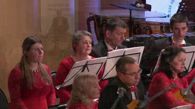 Эй, ухнем РОК! Балалайка-контрабас и Русский народный оркестр смотреть онлайн