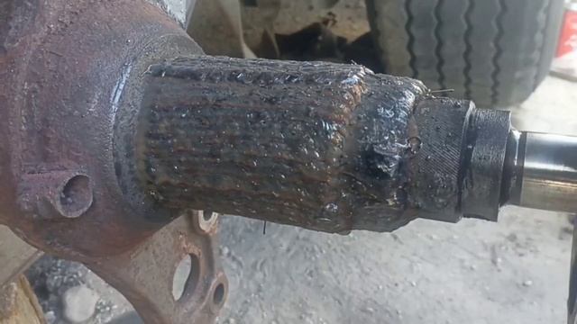 Выравнивание гнутой оси SAF с восстановлением посадки под подшипник и резьбы. смотреть онлайн