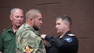 Александр Власов вручил госнаграды кубанским добровольцам