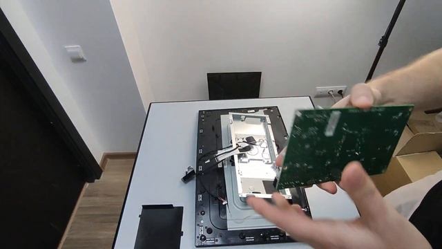 Полная разборка монитора AOC C27G2 (C27G2AE/BK) Complete disassembly of the AOC C27G2 monitor