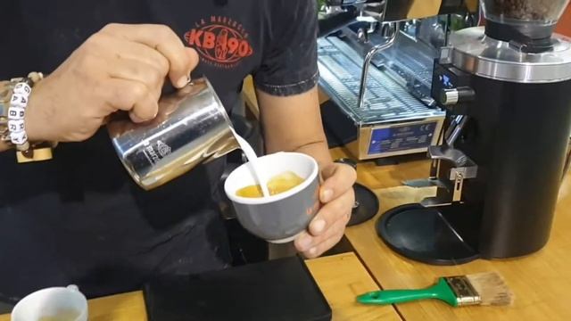 Coffee Workflow Kb90 La Marzocco - Gianni Cocco смотреть онлайн