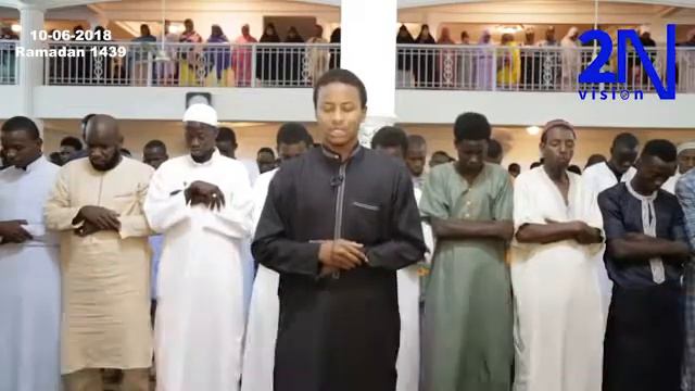 Beautiful Emotional Surah Naima смотреть онлайн