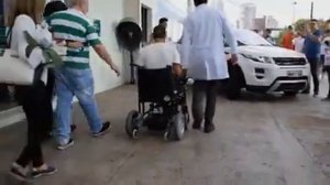Chapecoense Alan Ruschel deixa o hospital em Chapecó