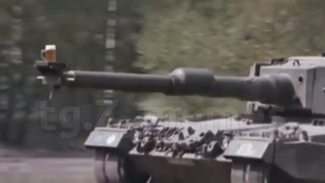 🇩🇪 Самая главная особенность немецкого Леопарда. смотреть онлайн