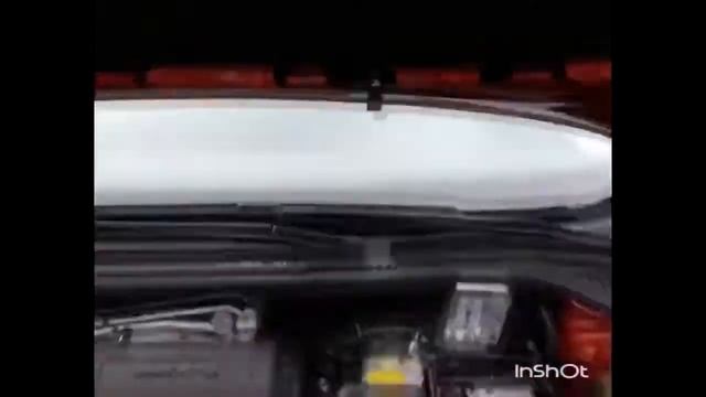 Установка газового упора капота Skoda Rapid смотреть онлайн