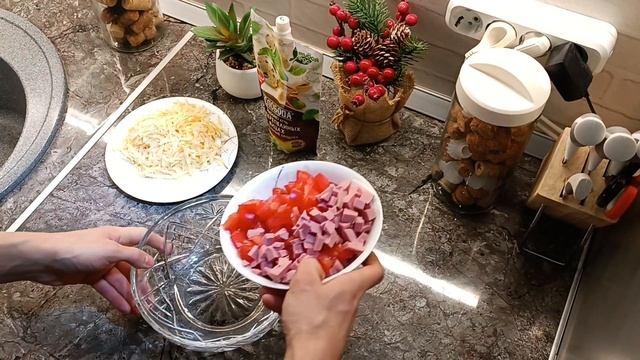 Завтрак за 5 минут!Очень вкусный,быстрый и сытный завтрак за 5 минут!