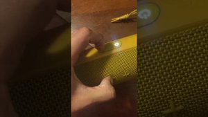 Как в JBl flip 5 включить функцию больше басса