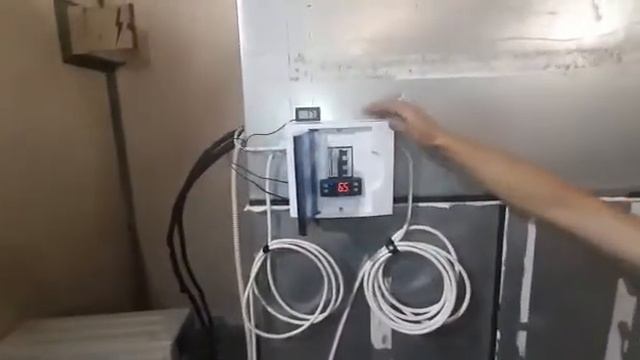 Новый переделанный кондиционер под цветочную камеру