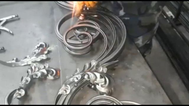 Очень красивая железная дверь остекленная. Как сделать самому. смотреть онлайн