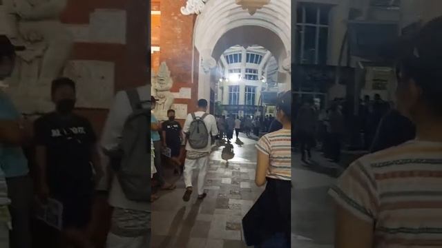 Bali Airport | Suasana Bali Airport | I gusti ngurah rai airport | Teddy Bali Tour on the street