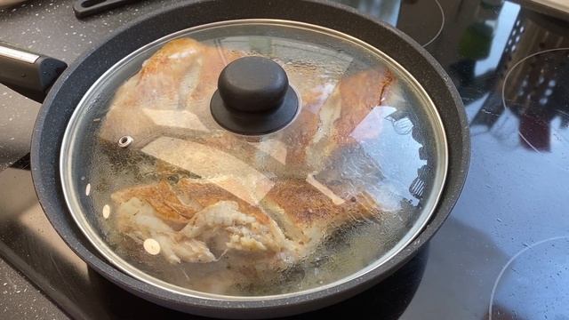 ЖАРЕНЫЙ МОРСКОЙ ОКУНЬ!! Приготовила соус к рыбе, очень вкусно! смотреть онлайн