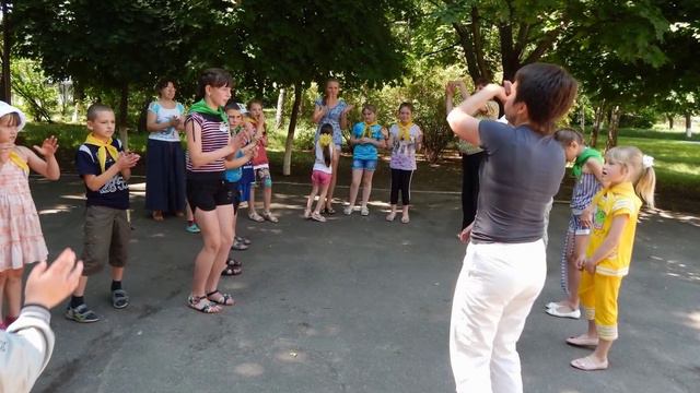 Ігри на свіжому повітрі смотреть онлайн