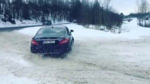 Drift Mercedes CLS 500 V8-biturbo AMG 4Matic