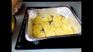 Вкусный обед! "Картофель с мясом в сметанном соусе".