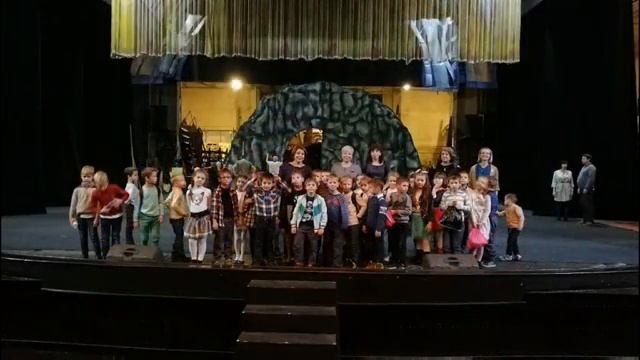 4 года за 4 минуты или Прощай начальная школа! смотреть онлайн