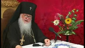 Можно ли в праздник или в воскресенье делать земные поклоны?