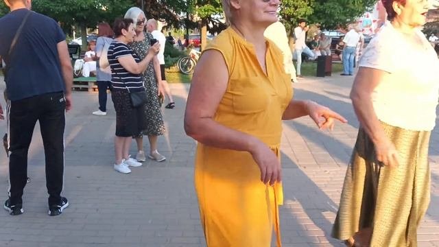 город Белгород Элегантные танцы.
