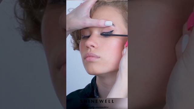 SHINEWELL Тушь для ресниц "Ультрадлина и разделение" INFINITE LASHES / DEEP EFFECT MASCARA