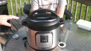 unboxing Instant Pot IP-DUO60 7-in-1 Programmable Pressure Cooker,