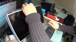 Как разобрать экран на ноутбуке HP Envy 17. Замена матрицы. How to replace display
