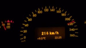 Mercedes-Benz W203 220 CDI Top Speed Versuch