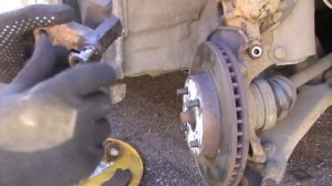 Тойотат Королла. Закисший суппорт.