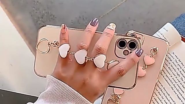 Крутой чехол на IPhone с браслетом смотреть онлайн