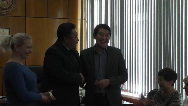 Победитель главного приза! Вручение сертификата на 50,000 рублей смотреть онлайн