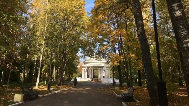 Александровский сад, сентябрь - город Киров.
