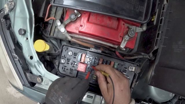 МАШИНА ЗАВОДИТСЯ и ГЛОХНЕТ . КАК быть ? VECTRA C смотреть онлайн