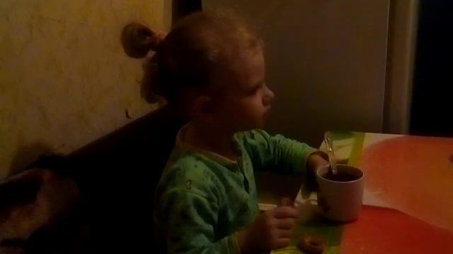 Пришельцы и музыка в страшном сне маленькой девочки по имени Даша "Котенок" смотреть онлайн