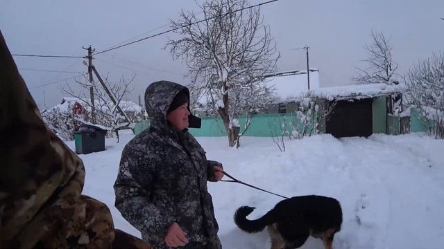 Гуляем по улице Набережная, уже не смешно, юг завалило снегом и он еще идет! смотреть онлайн