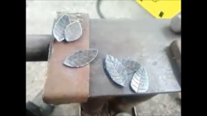 КОВАННАЯ РОЗА ИЗ МЕТАЛЛА.