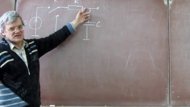 Лекция 28. Прохождение импульса напряжения через RC-цепочку смотреть онлайн