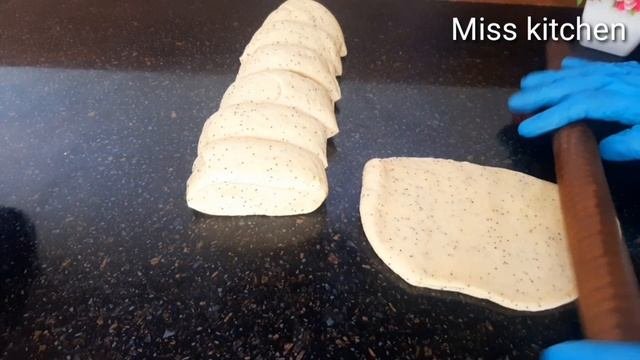 ?Маковый булочки/Мы больше не можем покупать булочки мягкие и вкусные булочки