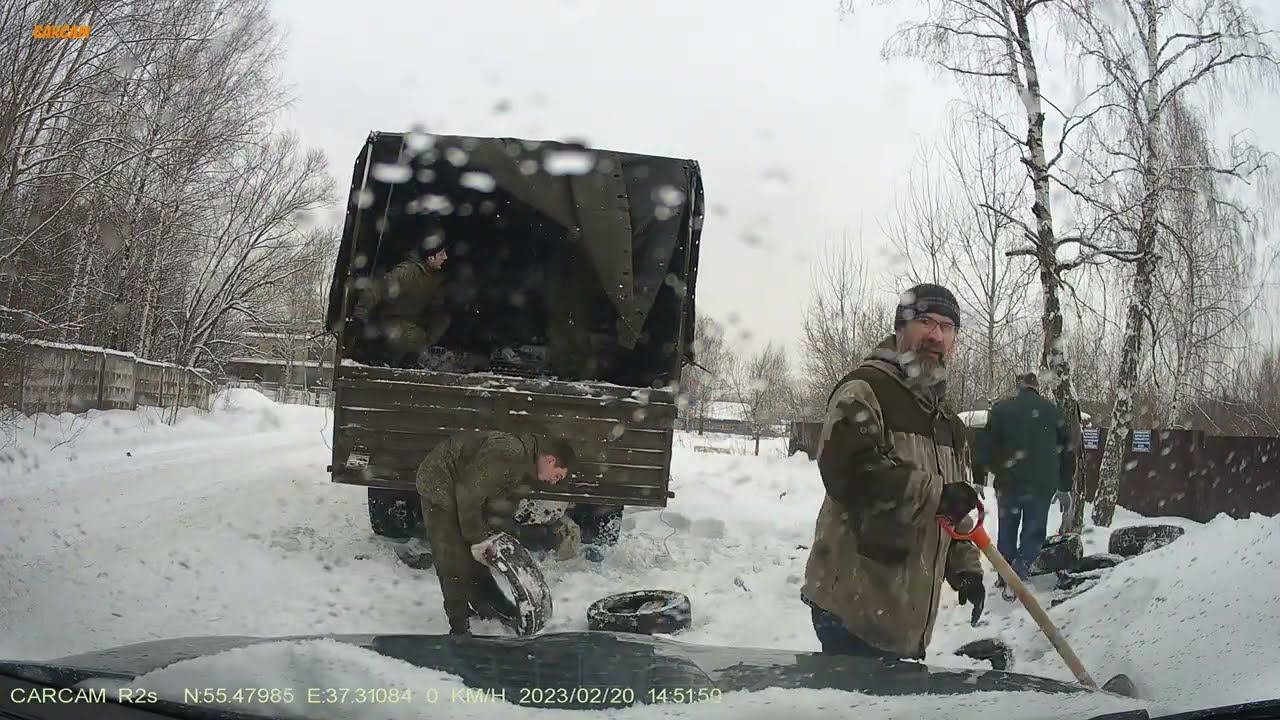 Секретная операция "Покрышки с Поля Чудес".