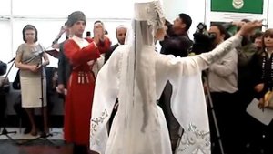 танец Старинный Ингушский.MPG