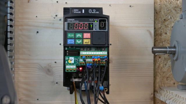 Omron MX2 VFD remote control, 2 wire control, 3 wire control, remote speed control. (English) смотреть онлайн