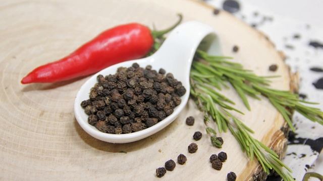 Потрясающая ПОЛЬЗА ЧЁРНОГО ПЕРЦА для здоровья