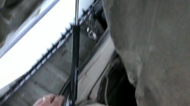 Газовые упоры капота на ваз 2109, 2108, 21099, 2113, 2114, 2115.
