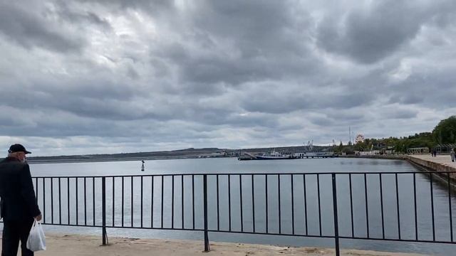 Муж ГОЛОВА / бегу в поликлинику /Столовая поела за 2 евро / Почистили речку смотреть онлайн