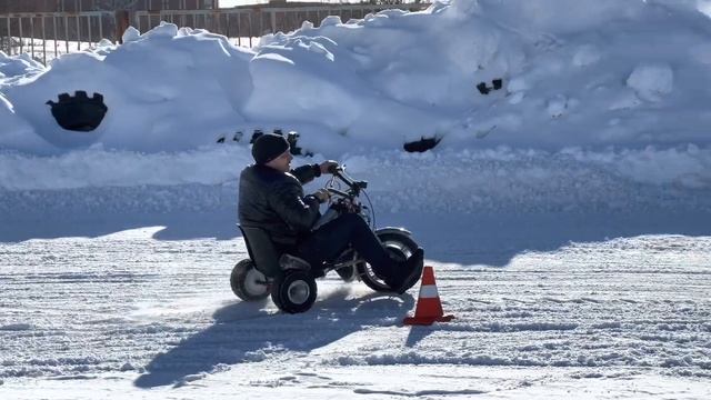 ⚡️ Андрей построил переднеприводный трайк из моноколеса | На что он способен?⚡️ смотреть онлайн
