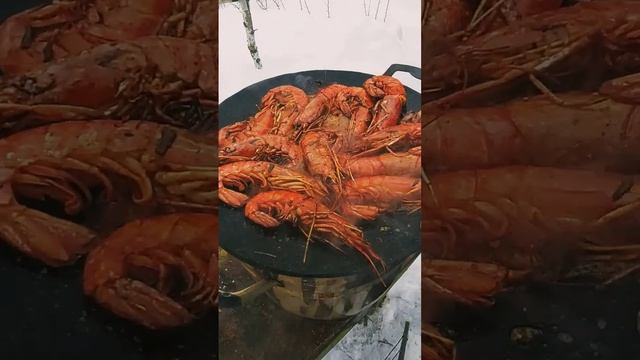 Креветки на садже с Розмарином чесноком и солью смотреть онлайн